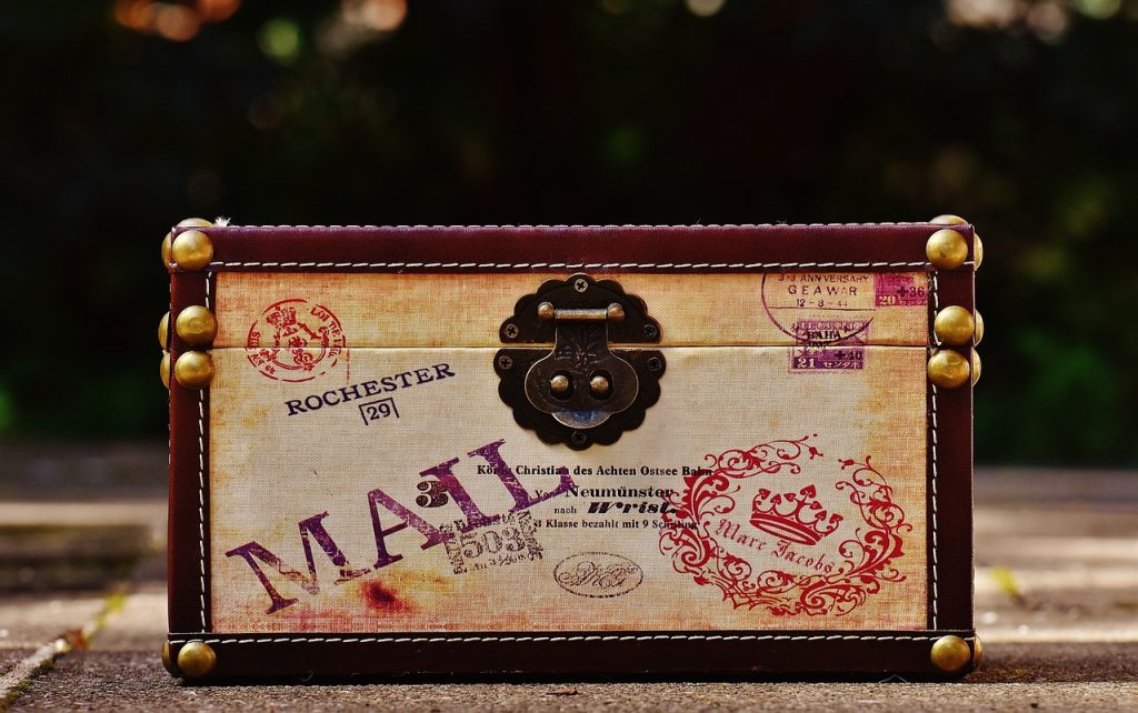 découvrez le service de mail forwarding : une solution pratique pour recevoir et réexpédier votre courrier partout dans le monde en toute sécurité. parfait pour les expatriés, voyageurs ou entreprises.