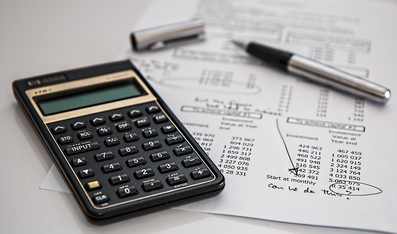 découvrez les avantages fiscaux : optimisez vos impôts grâce à des conseils pratiques et informez-vous sur les principales réductions, crédits et exonérations dont vous pouvez bénéficier.